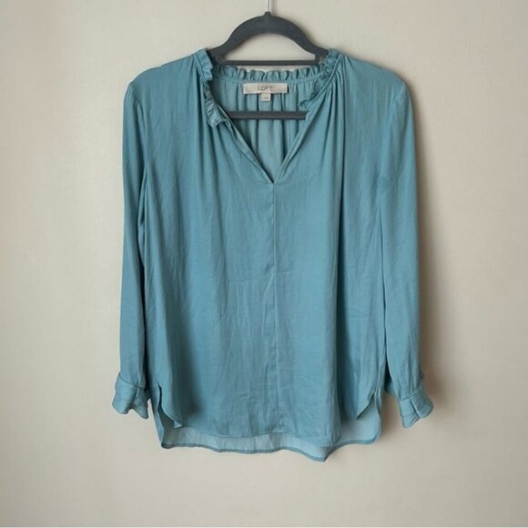 Loft Women's Blue Sheer Silky Soft V-Neck 3/4 Sleeve Blouse Size Small - Picture 1 of 5
